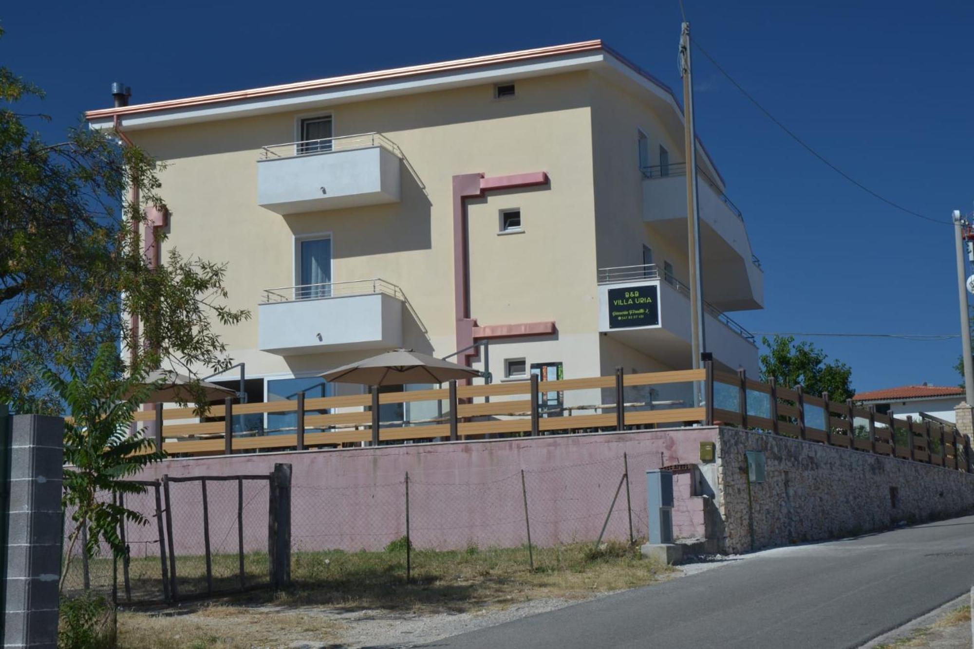 Villa Uria Monolocali Con E Senza Angolo Cottura Ischitella Buitenkant foto